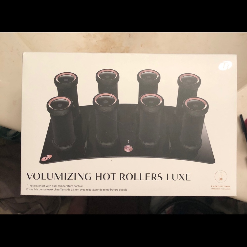 T3 VOLUMIZING HOT ROLLERS LUXE. Brand new!